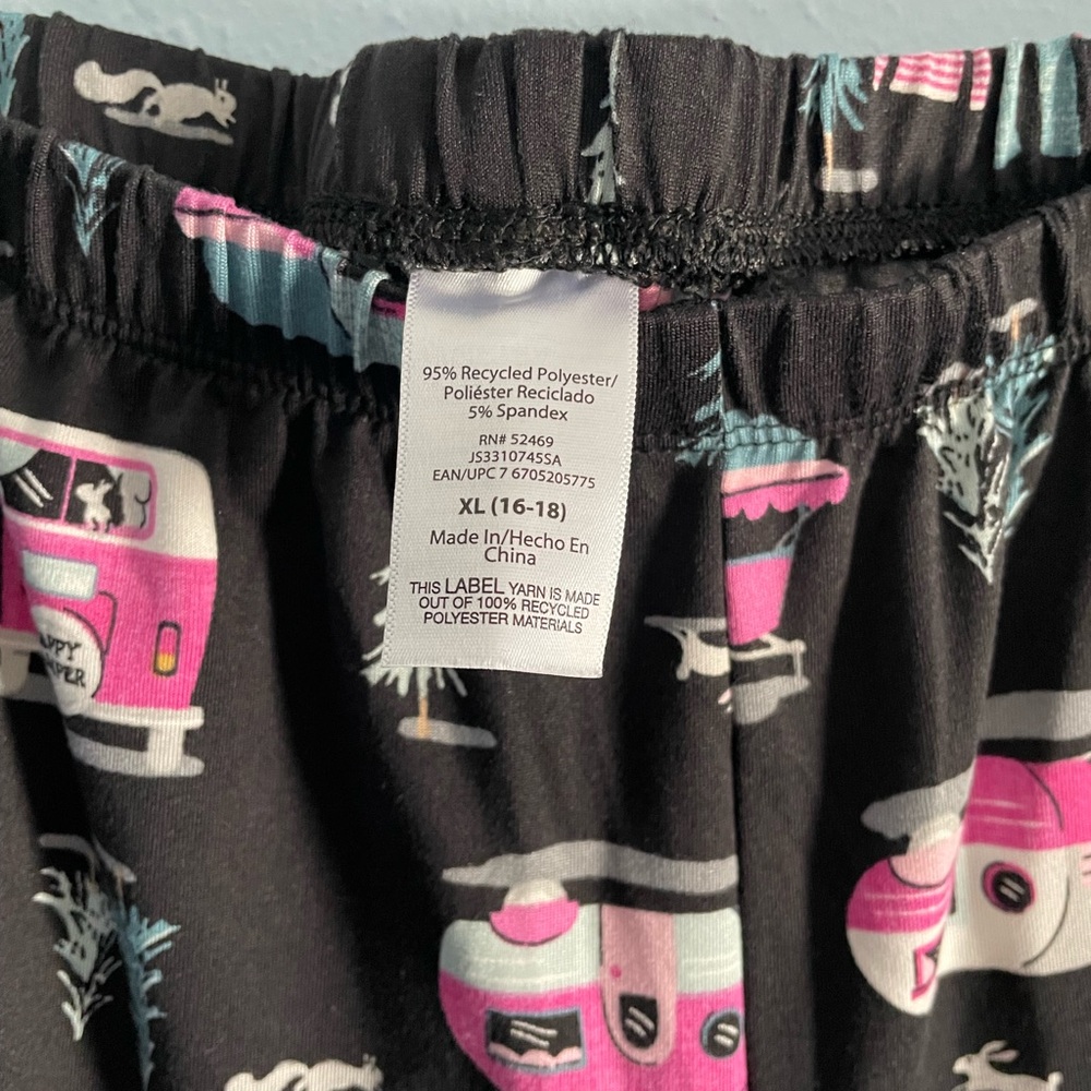 Camper pajama shorts and tank set - Picture 8 of 8